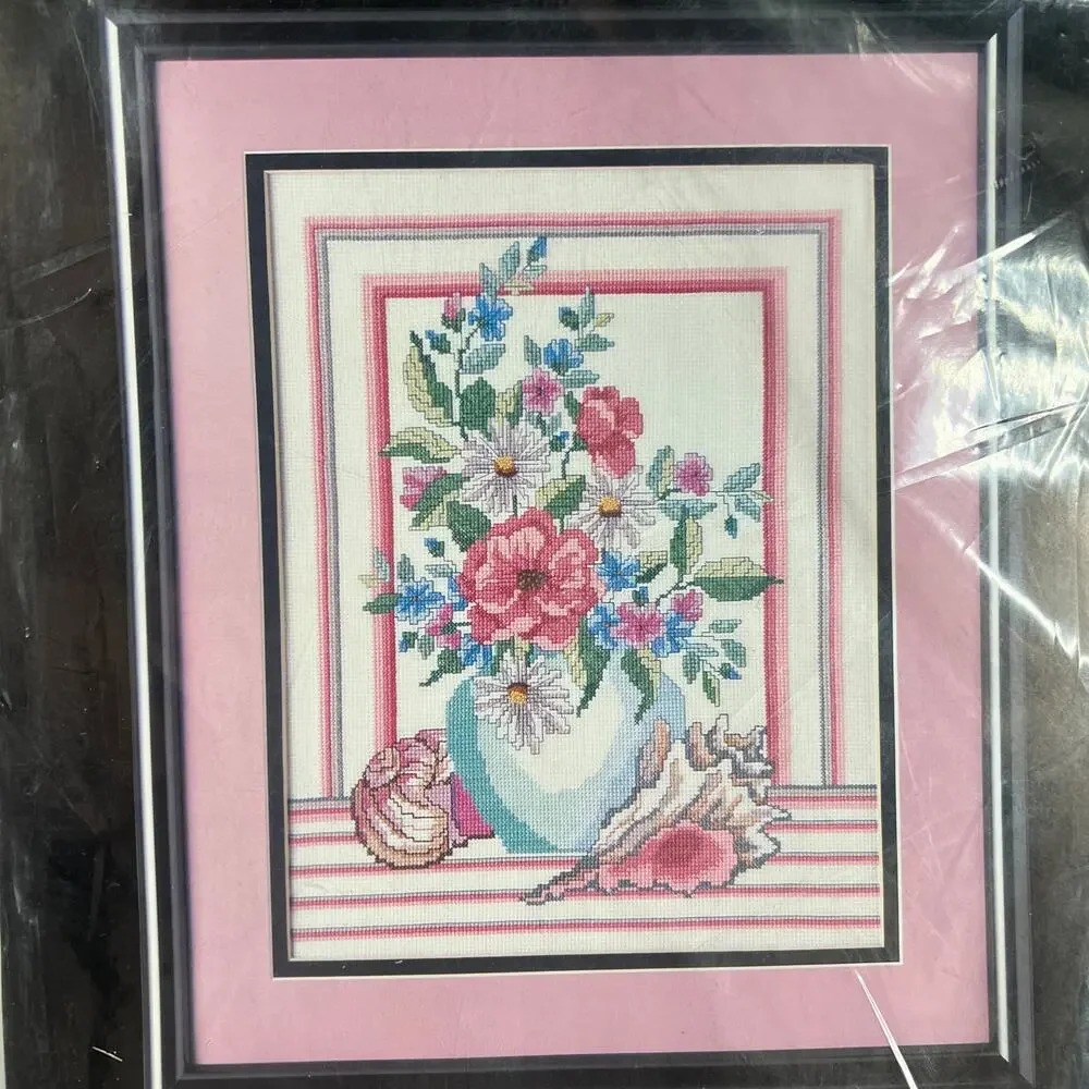 GOLDEN BEE Shells Floral Vase Counted Cross Stitch Kit 60278 Vintage Sealed